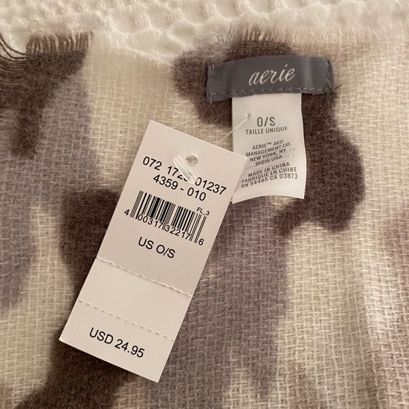 *Brand new with tags! Aerie scarf - Picture 3 of 3